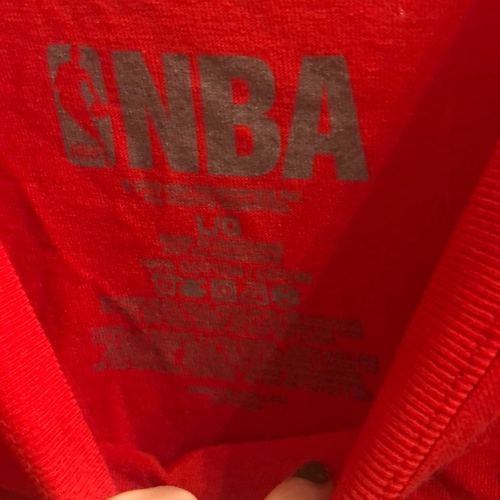 Red Toronto Raptors T-Shirt - Picture 2 of 2